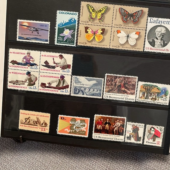 USPS 1977 Stamp Album Mint Set of Commemorative Stamps 27 Unmarked Stamps - Picture 8 of 9